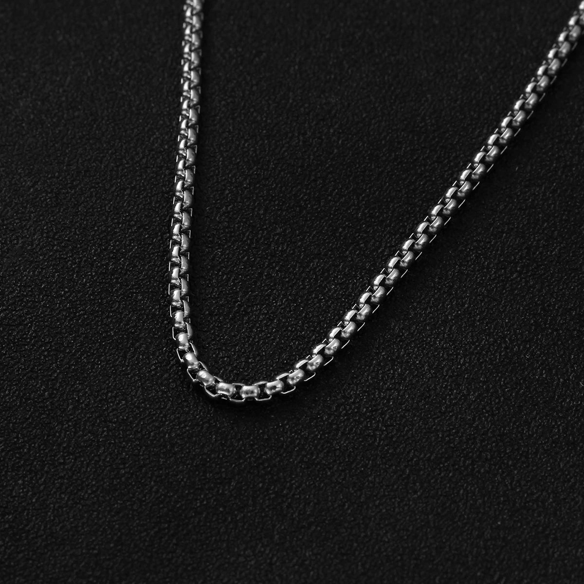 Cordão Masculino - Pingente Cruz Prateada