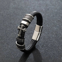 Pulseira de Couro - Cruz Detalhada - Ouro e Prata